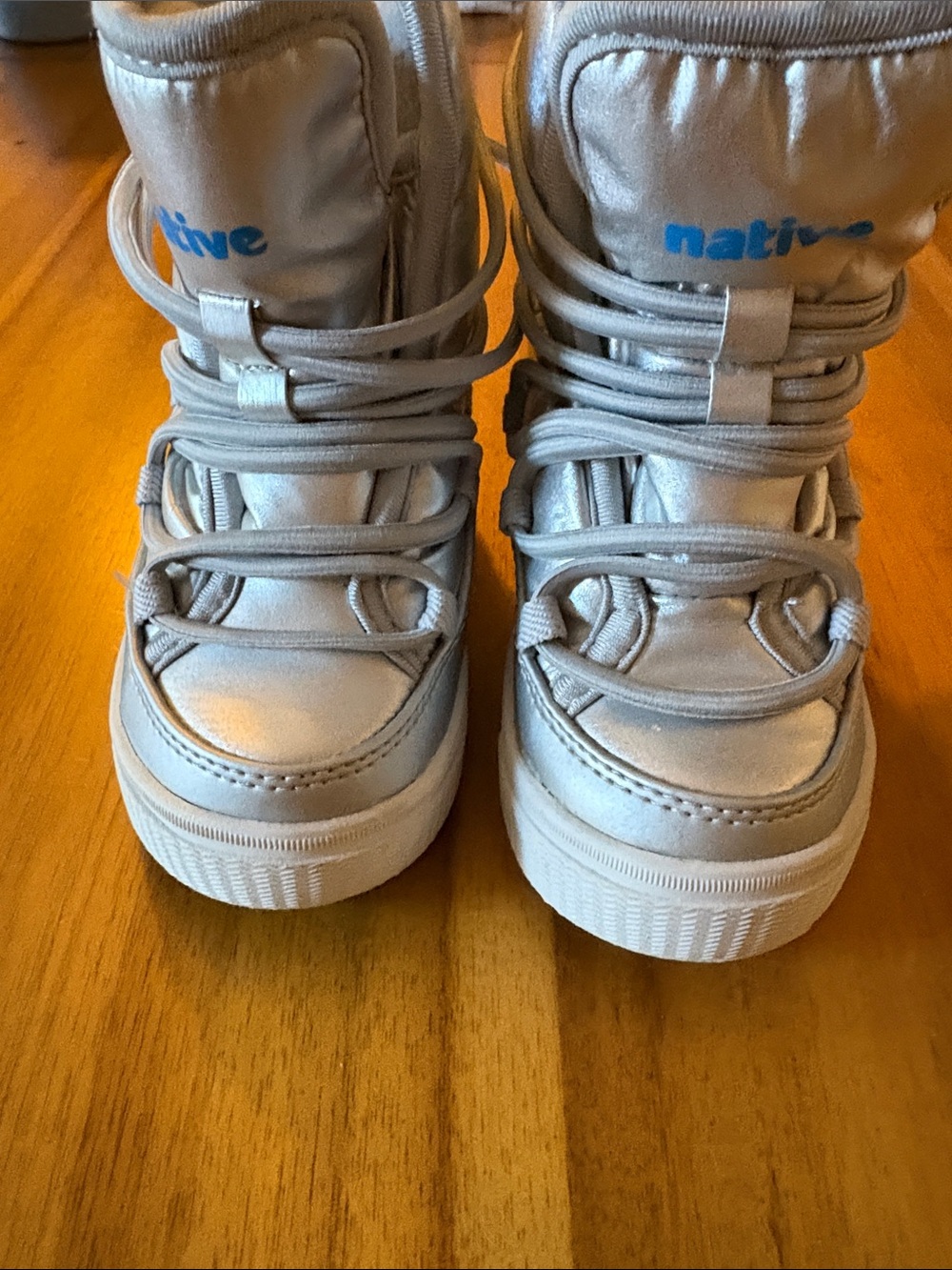 Native Kids Metallic Silver Lace-Up Snow Boots